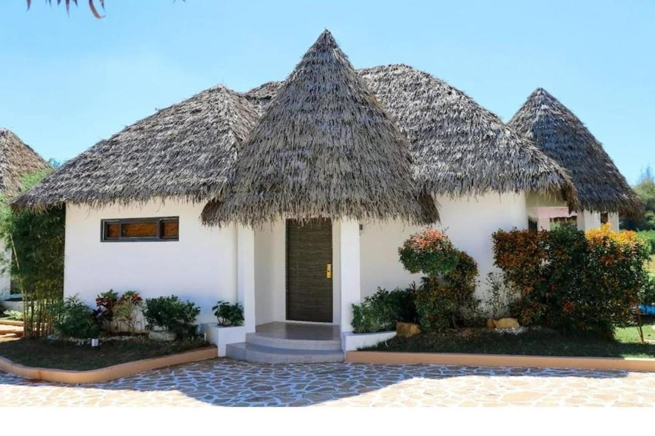Safari Hotel And Villas Powered By Cocotel Bulala Esterno foto